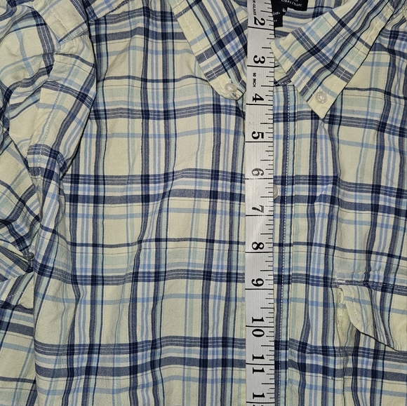 Gap slimfit XL buttondown long sleeve shirt. Blue and cream color. - Picture 9 of 10
